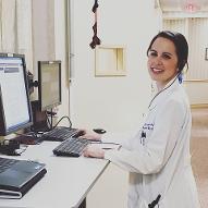 Dr Lauren Pelucacci